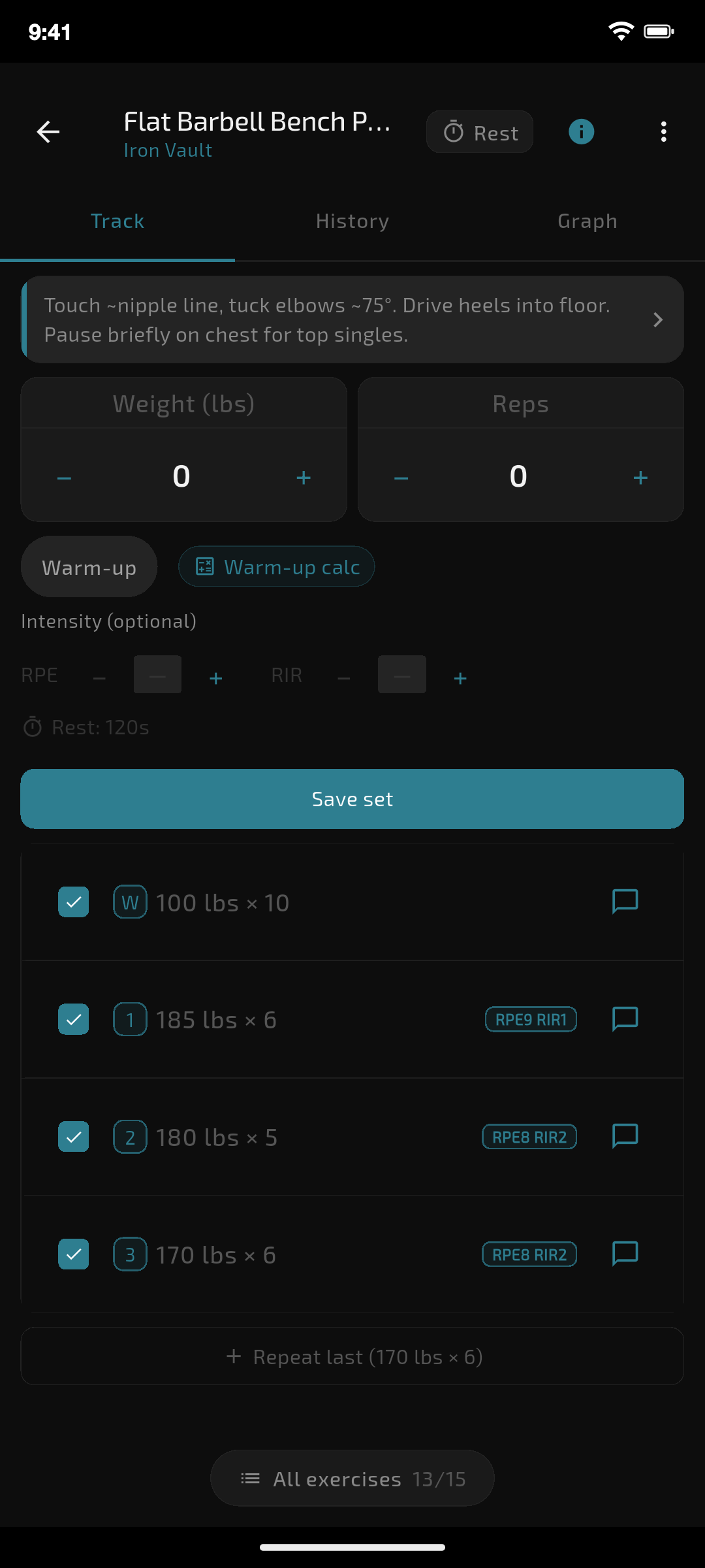 Training screen with live set logging